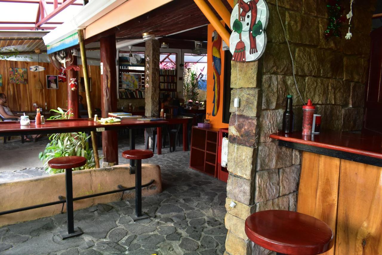 Costa Linda Art Hostel Мануэль-Антонио Экстерьер фото
